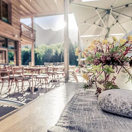 Hotel Boutique Lechzeit 4*