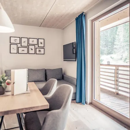 Hotel Boutique Lechzeit 4*