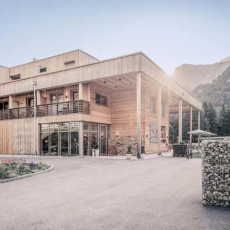 Hotel Boutique Lechzeit 4*